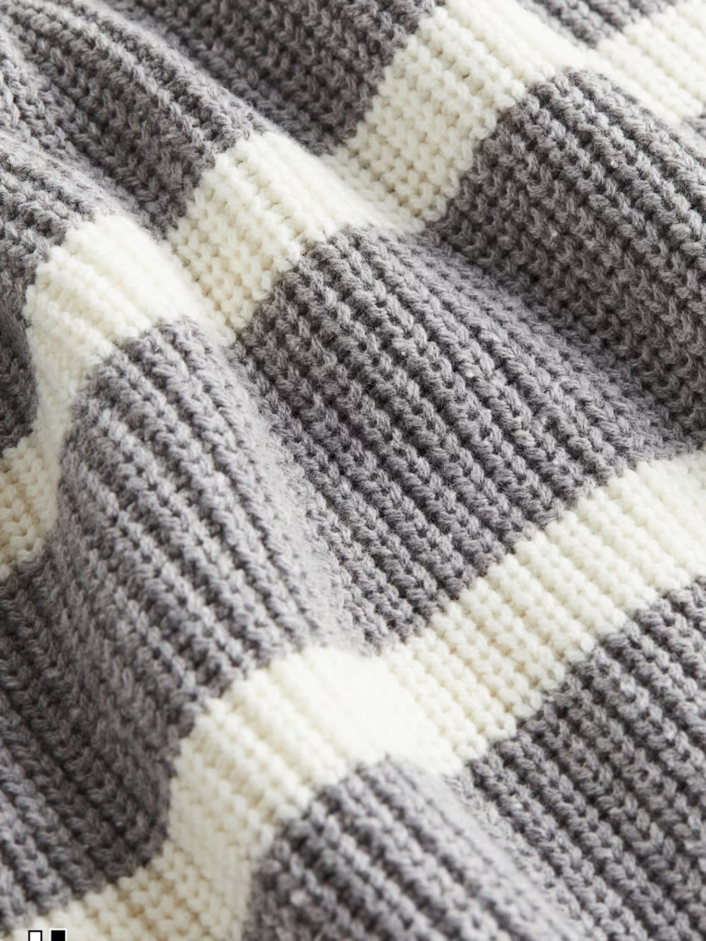 H&M Gray and White Striped Crewneck Sweater NWT - Picture 2 of 8
